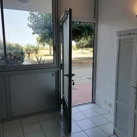 Apartment Ground Floor With Access To And Pool Le Barcares