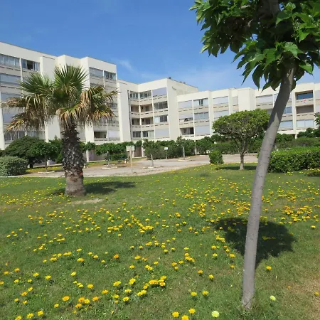 Apartment Ground Floor With Access To And Pool Le Barcares