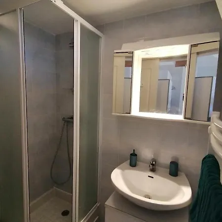 Ground Floor With Access To And Pool Apartment