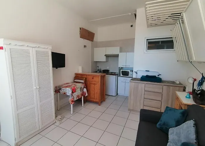 Ground Floor With Access To And Pool * Le Barcarès